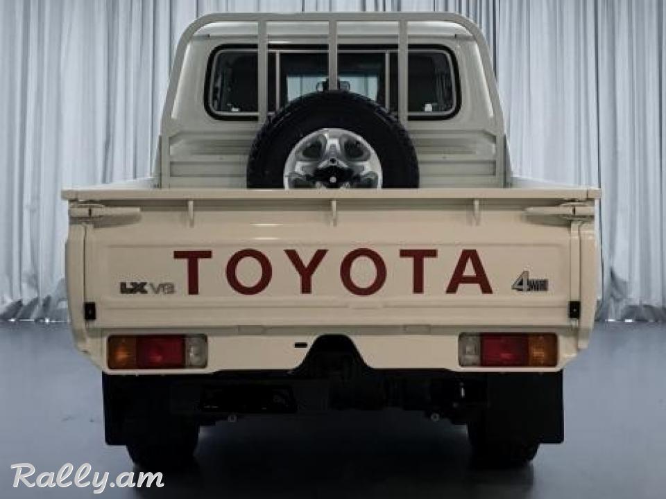  Toyota Land Cruiser Pickup 2019
