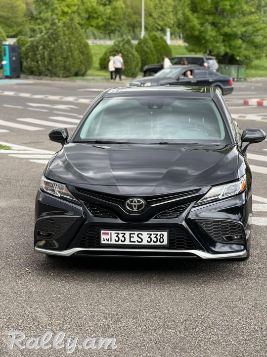 Toyota camry SE 2020
