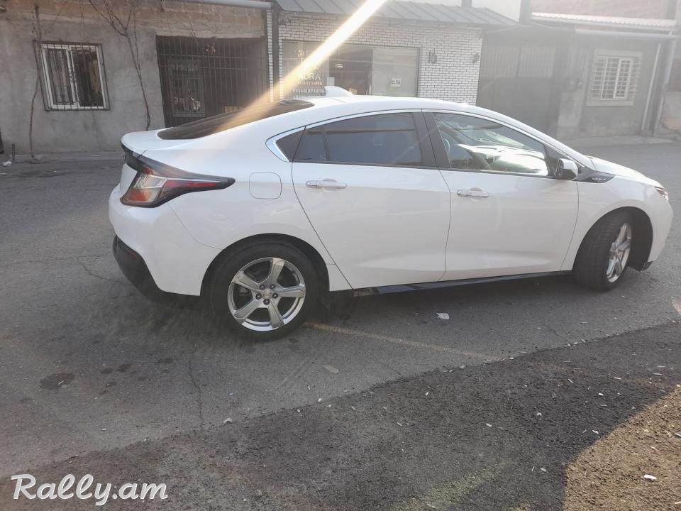 Chevrolet volt 