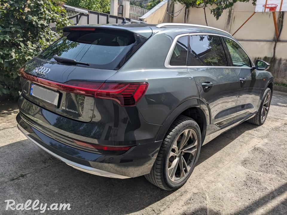 AUDI E-TRON Електрически 