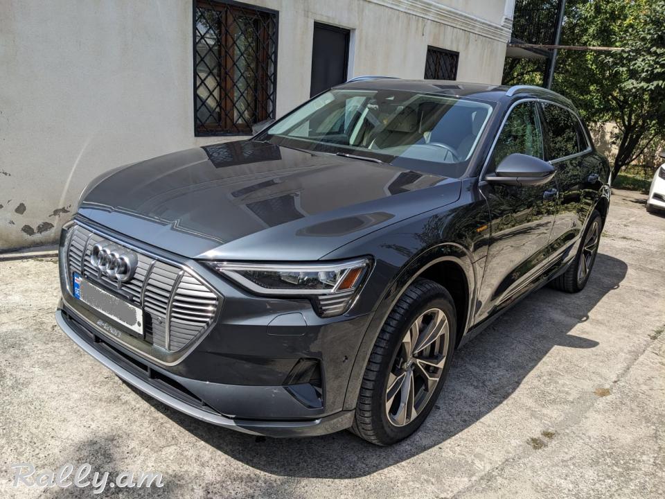 AUDI E-TRON Електрически 