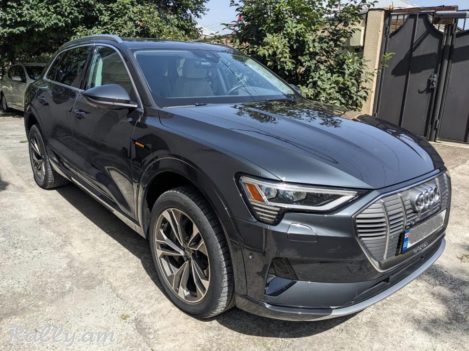 AUDI E-TRON Електрически 