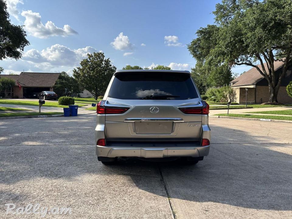 I Want to sell my Used 2019 Lexus 570