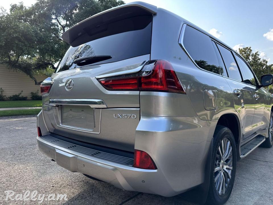 I Want to sell my Used 2019 Lexus 570