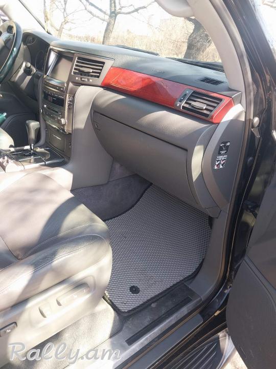 Շատտ շտապ վաճառվում է LEXUS LX 570 2009