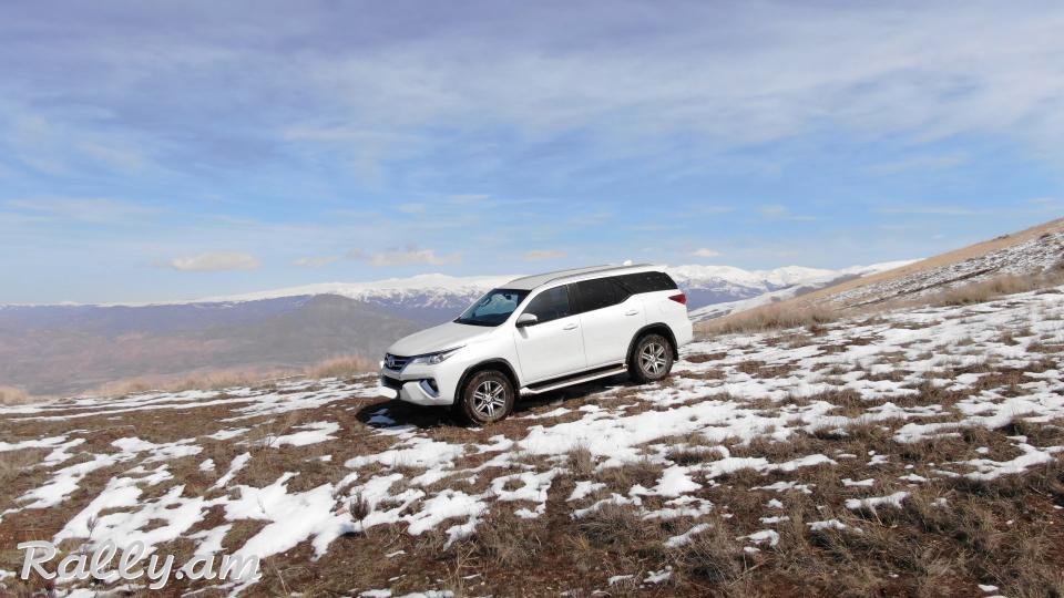 Аренда автомобиля в Армении Ереван Car rental in Armenia Yerevan