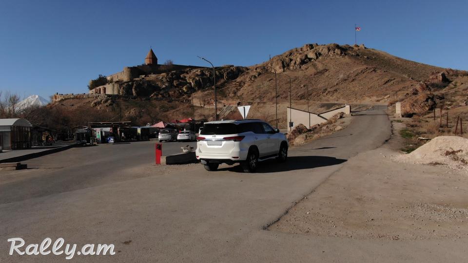 Аренда автомобиля в Армении Ереван Car rental in Armenia Yerevan