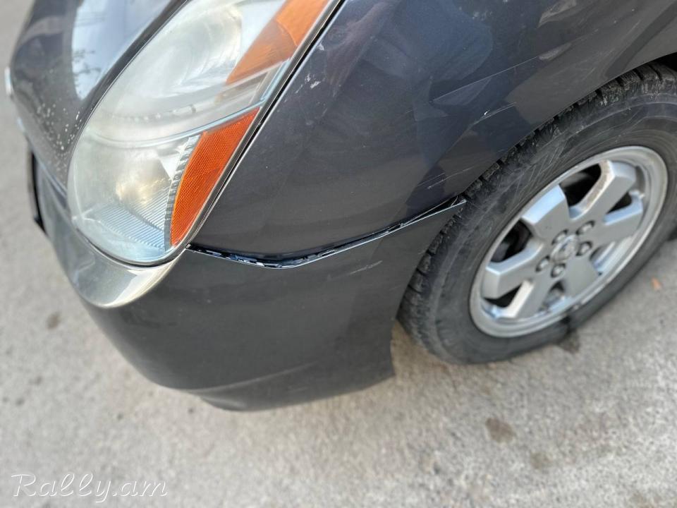 Toyota Prius 4200$