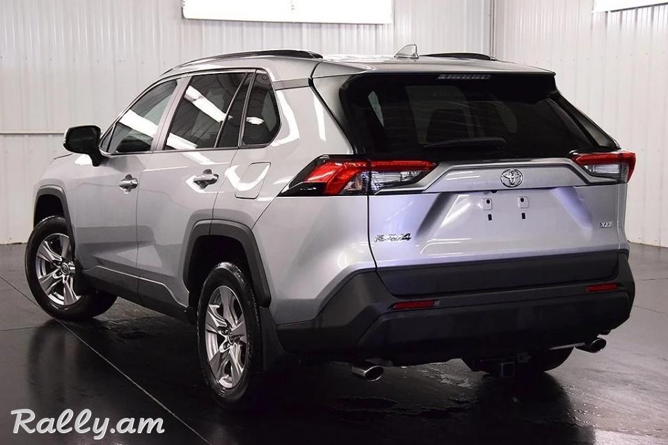 BUY CLEAN USED 2022 Toyota RAV4 XLE Full Option