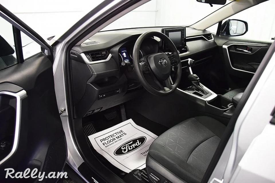 BUY CLEAN USED 2022 Toyota RAV4 XLE Full Option