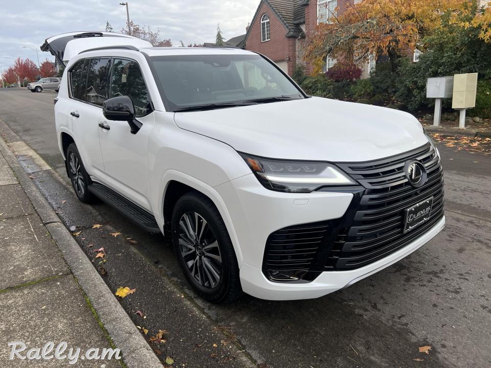 Fairly Used 2022 Lexus LX 600 Premium