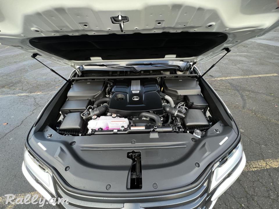 Fairly Used 2022 Lexus LX 600 Premium