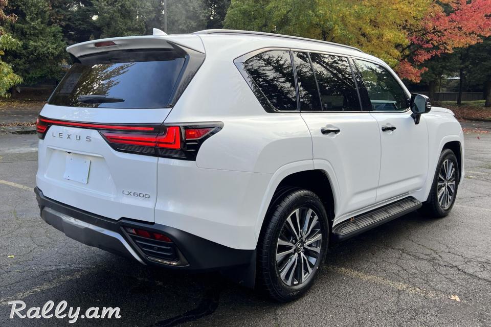 Fairly Used 2022 Lexus LX 600 Premium