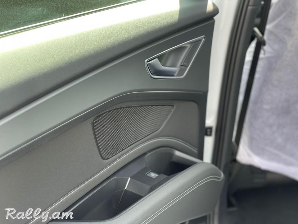 Контакт +971558731494 AUDI Q5 40e-tron model 2024  номер для контакта +971558731494 ватсап тоже есть 