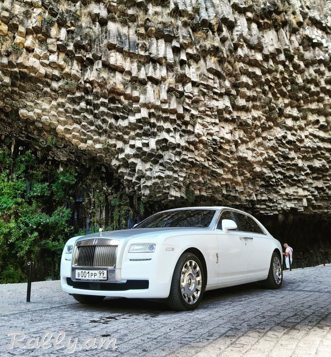 Прокат Rolls Royce Ghost EWB rent car ավտովարձույթ