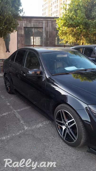 Mercedes C300 4matic 