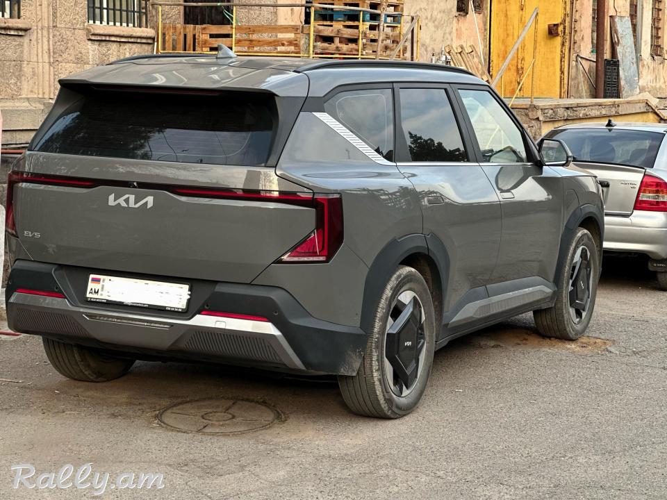  2024 Kia EV5