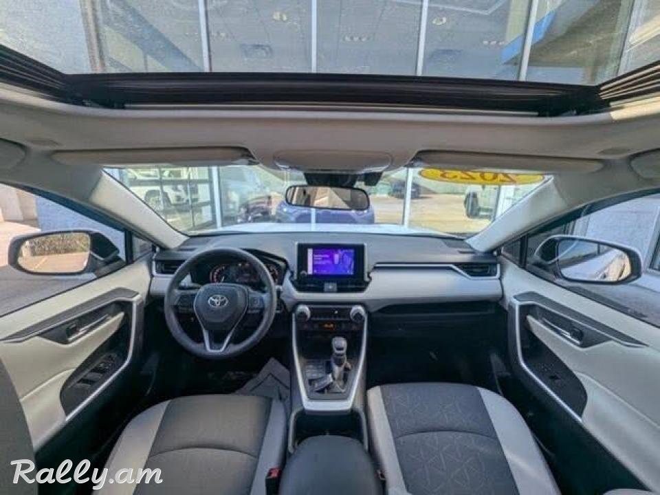 Selling My 2023 Toyota Rav4 XLE AWD