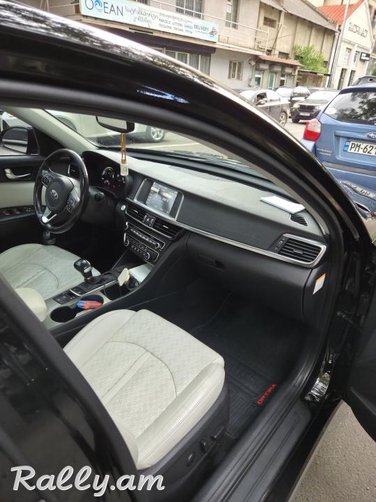 Продаётся Kia Optima Hibrid