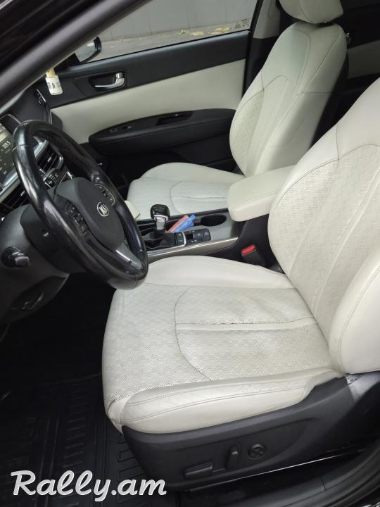 Продаётся Kia Optima Hibrid