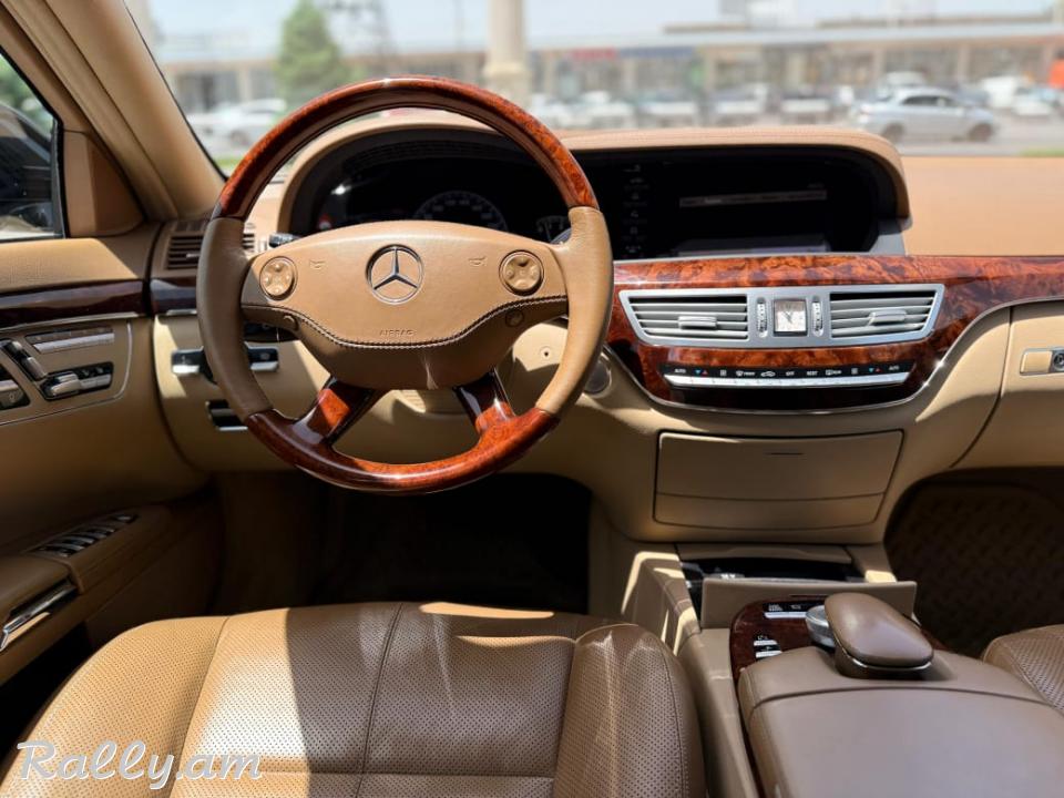 Mercedes-Benz S-Class (W221), ձևափոխված Maybach W223-ի