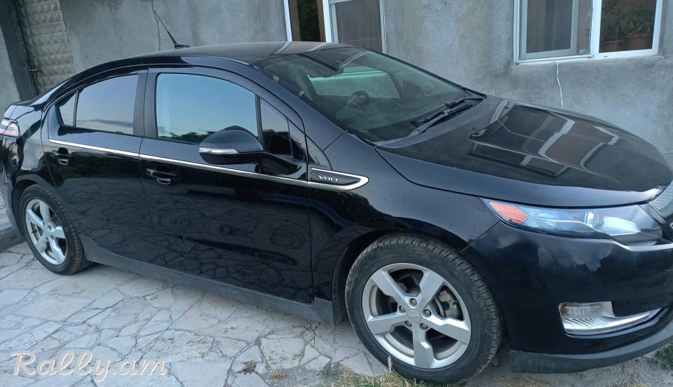  Chevrolet volt 1
