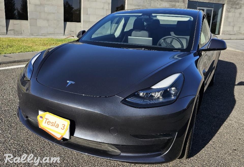 Tesla S