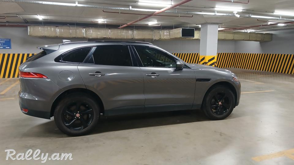 Jague f -pace