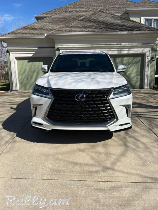 Neatly Used 2021 Lexus LX 570 Three-Row 