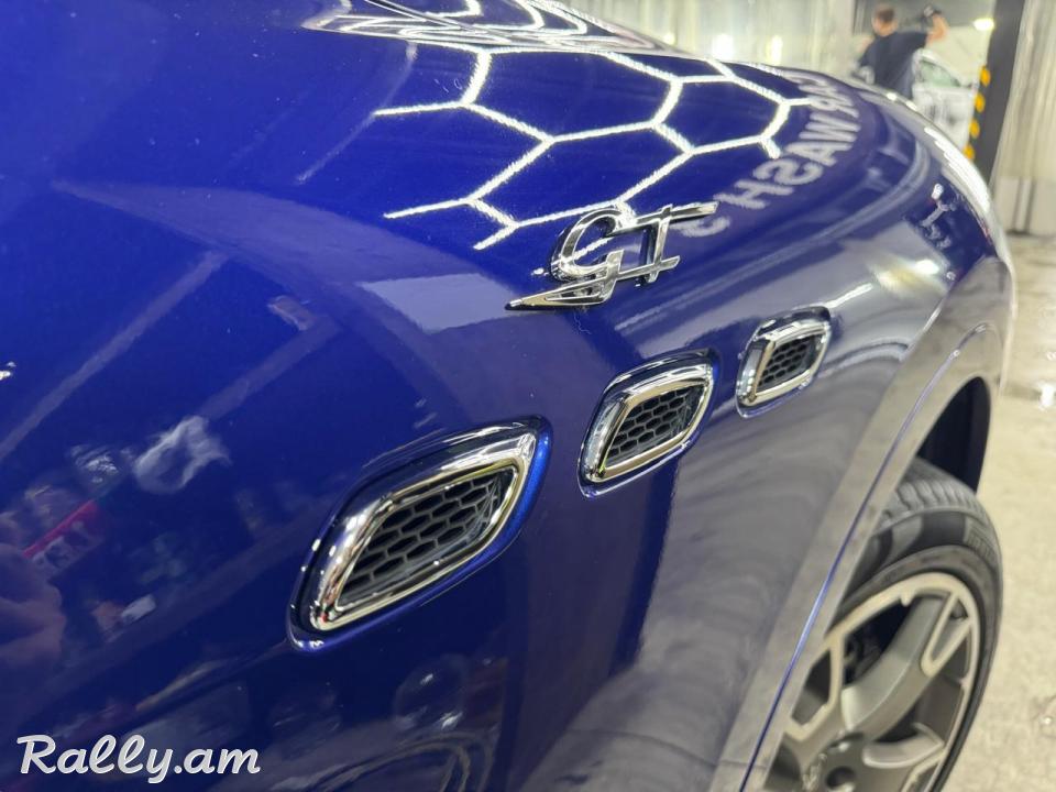 Maserati Levante . 