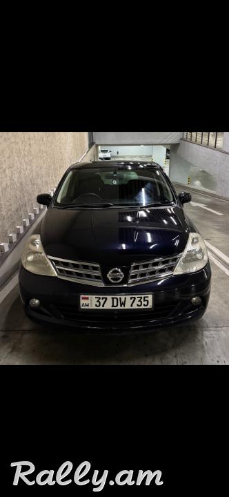 Nissan Tiida 2008