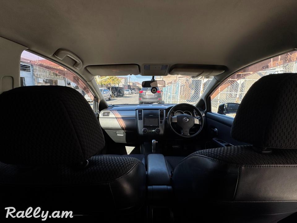 Nissan Tiida 2008