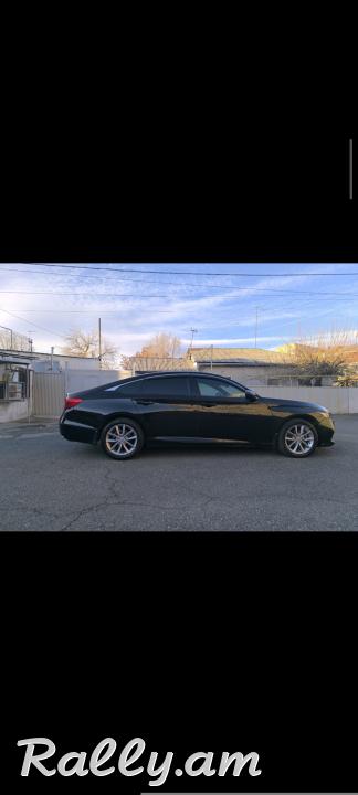 Honda Accord 10 LX 