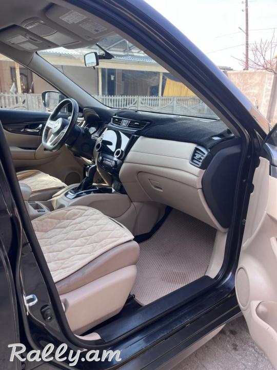Nissan Rogue
