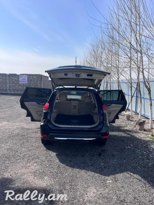 Nissan Rogue