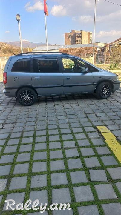 Opel zafira shtap vacharq