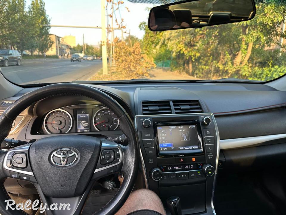 Վաճառվում է camry v55 xse 