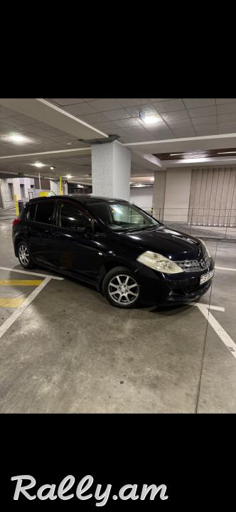Nissan Tiida 2008