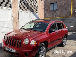 Срочно продаю Jeep Compass Срочно продаю Jeep Compass