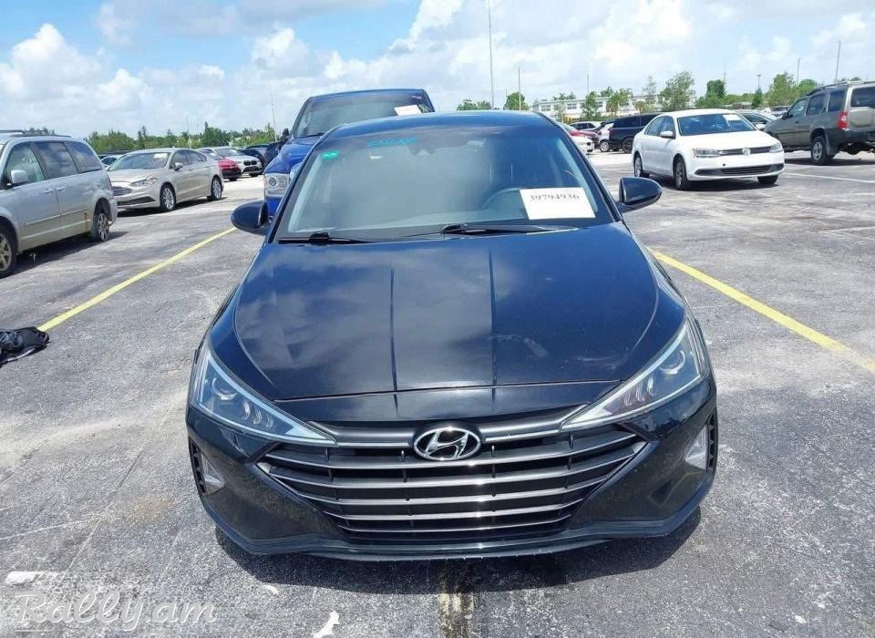 ՇՏԱՊ։ Hyundai Elantra 2020թ. 2.0 լ շարժիչով։ 