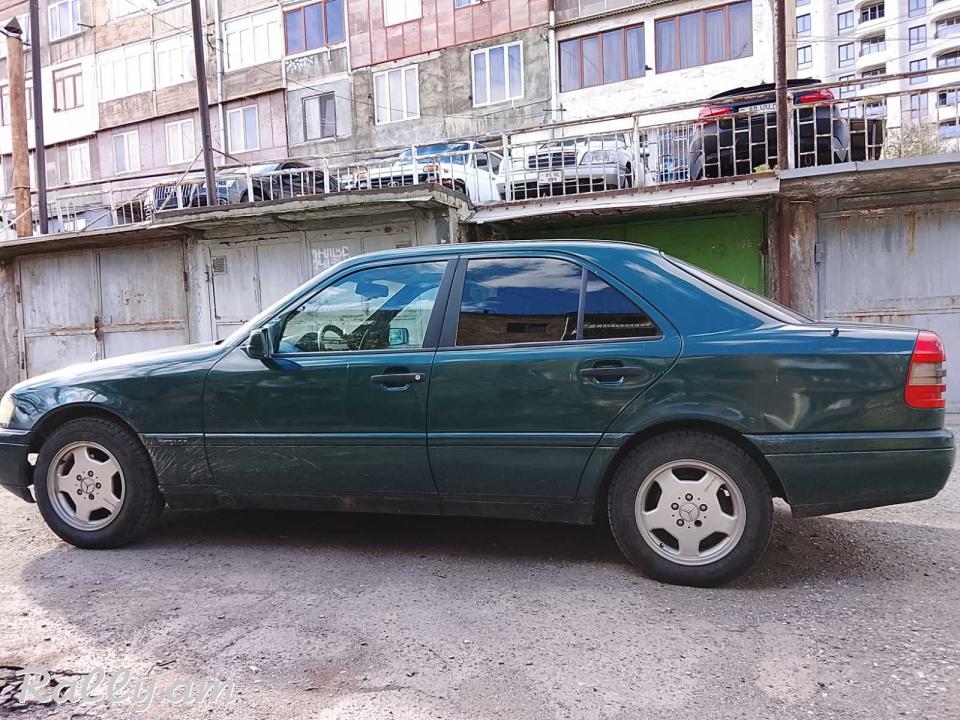 Մերսեդես Բենզ c-klass