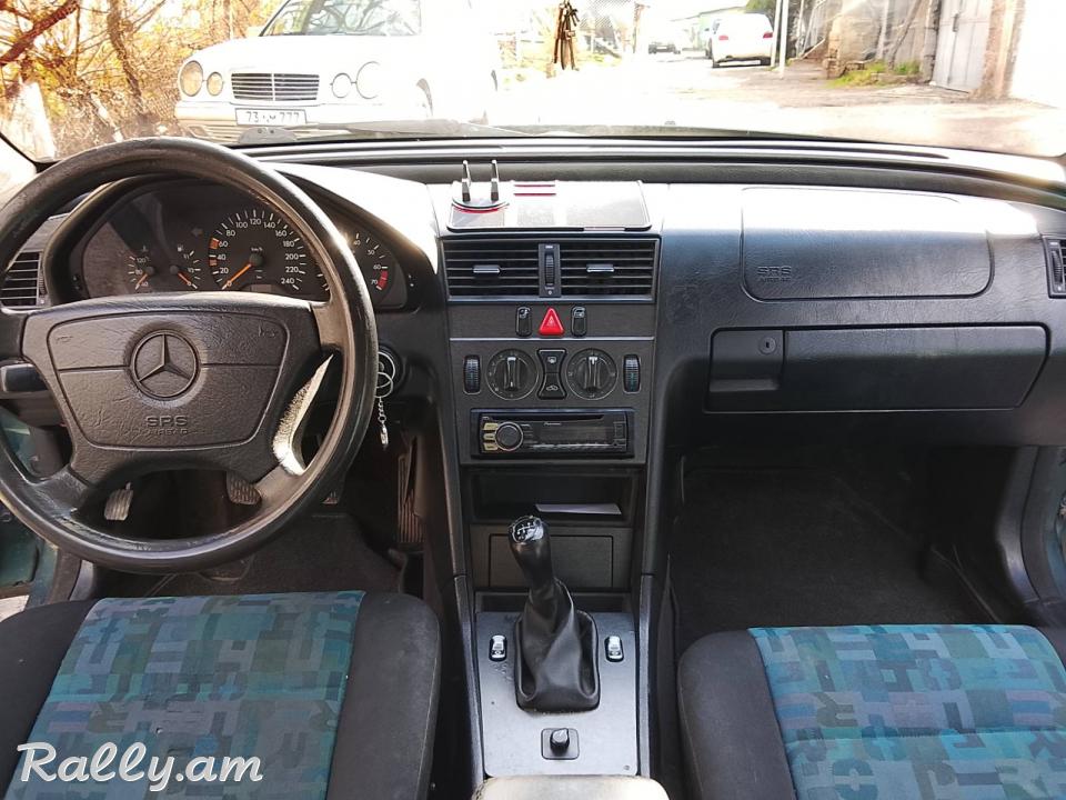 Մերսեդես Բենզ c-klass