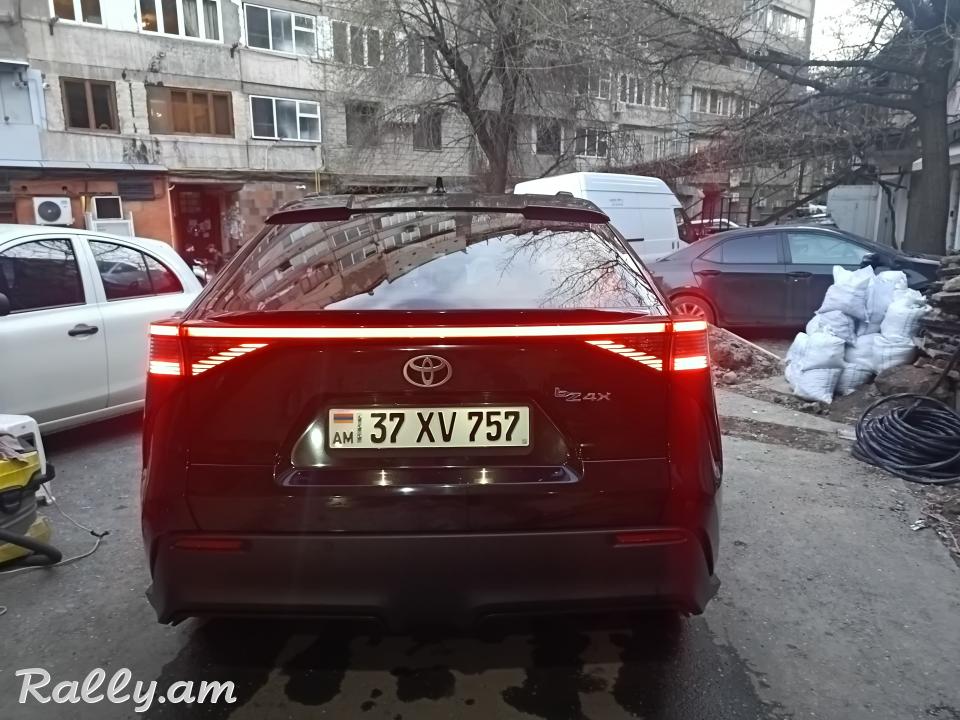 Toyota bZ4X ունիվերսալ, էլեկտրական, 2023 թ.