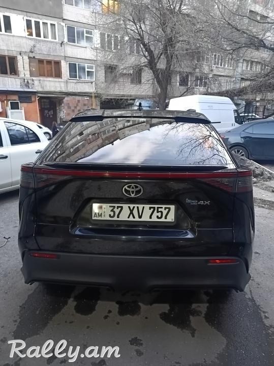 Toyota bZ4X ունիվերսալ, էլեկտրական, 2023 թ.