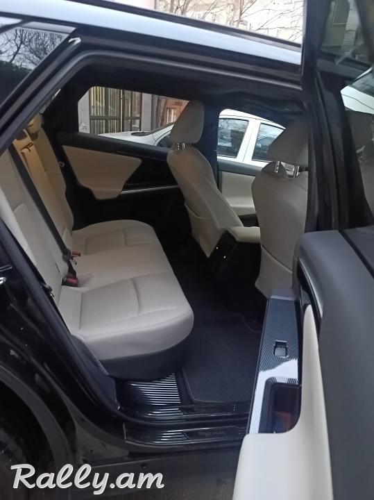 Toyota bZ4X ունիվերսալ, էլեկտրական, 2023 թ.