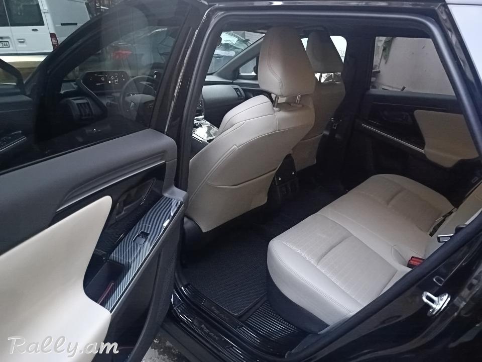 Toyota bZ4X ունիվերսալ, էլեկտրական, 2023 թ.