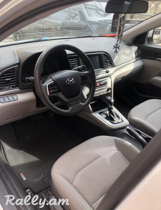 HYUNDAI ELANTRA 2018