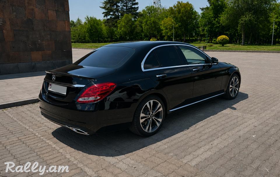 Mercedes-Benz C300 (W205) 