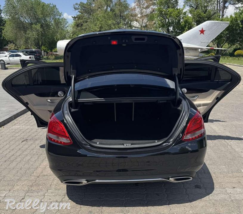 Mercedes-Benz C300 (W205) 
