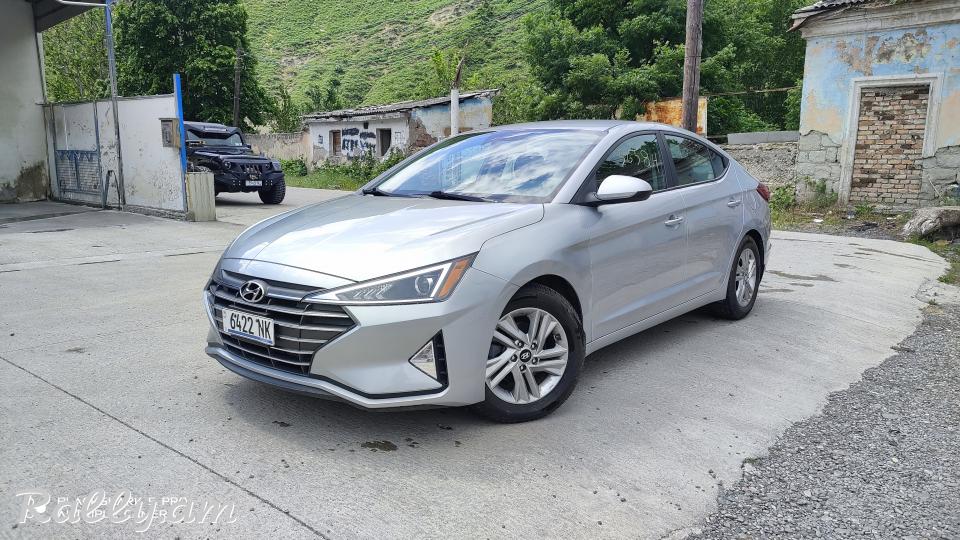 HYUNDAI ELANTRA SEL